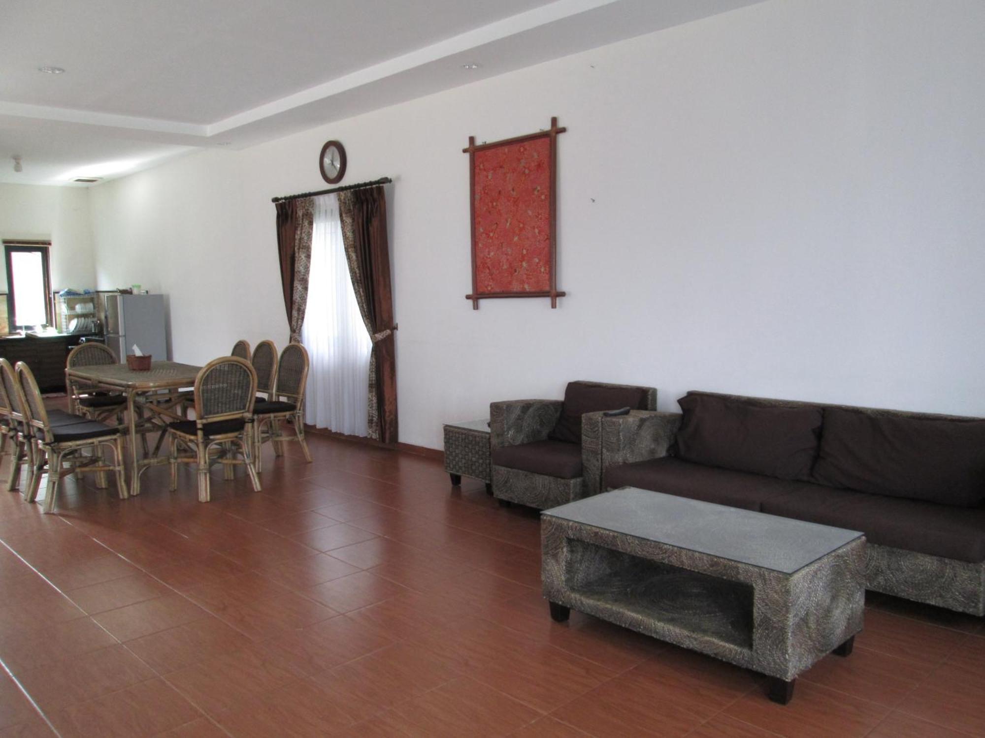 Osmond Villa Resort Lembang Extérieur photo
