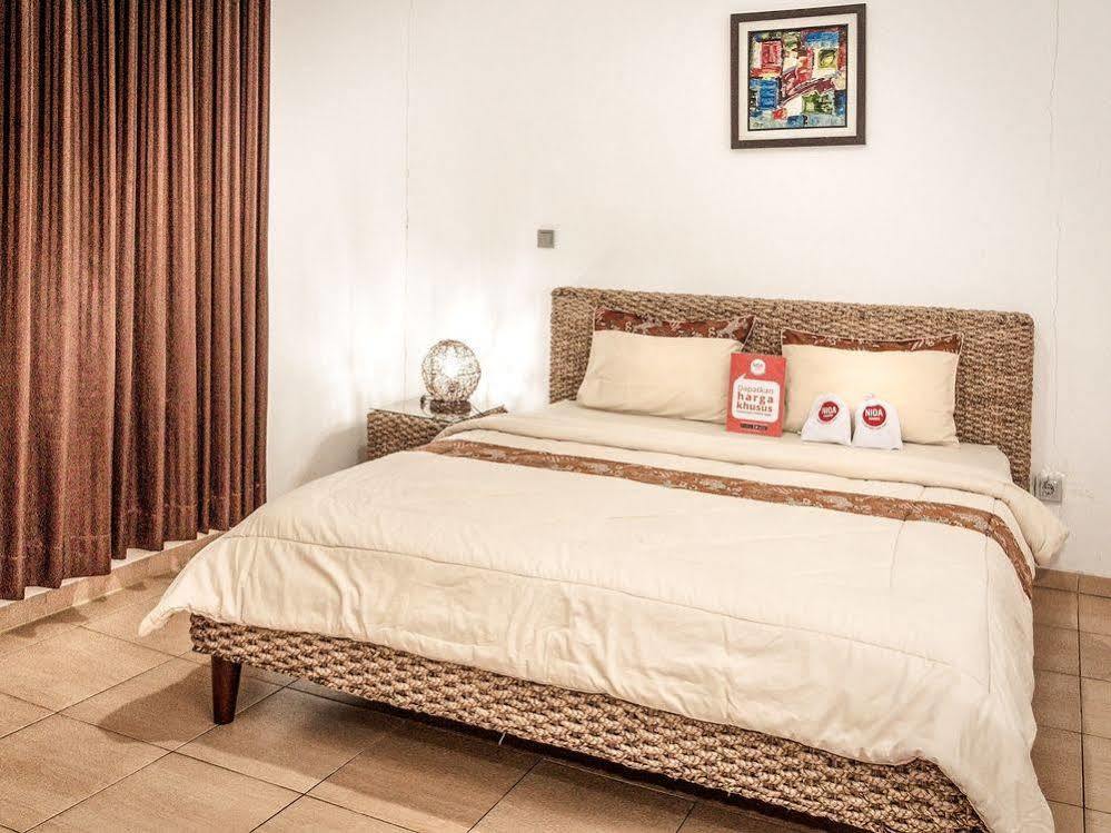 Osmond Villa Resort Lembang Extérieur photo