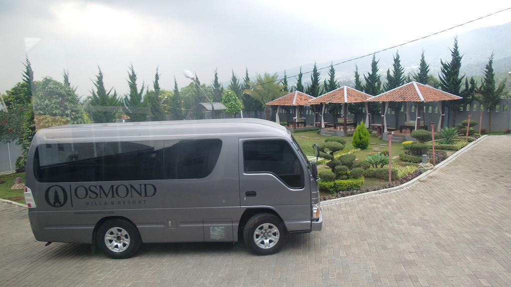 Osmond Villa Resort Lembang Extérieur photo