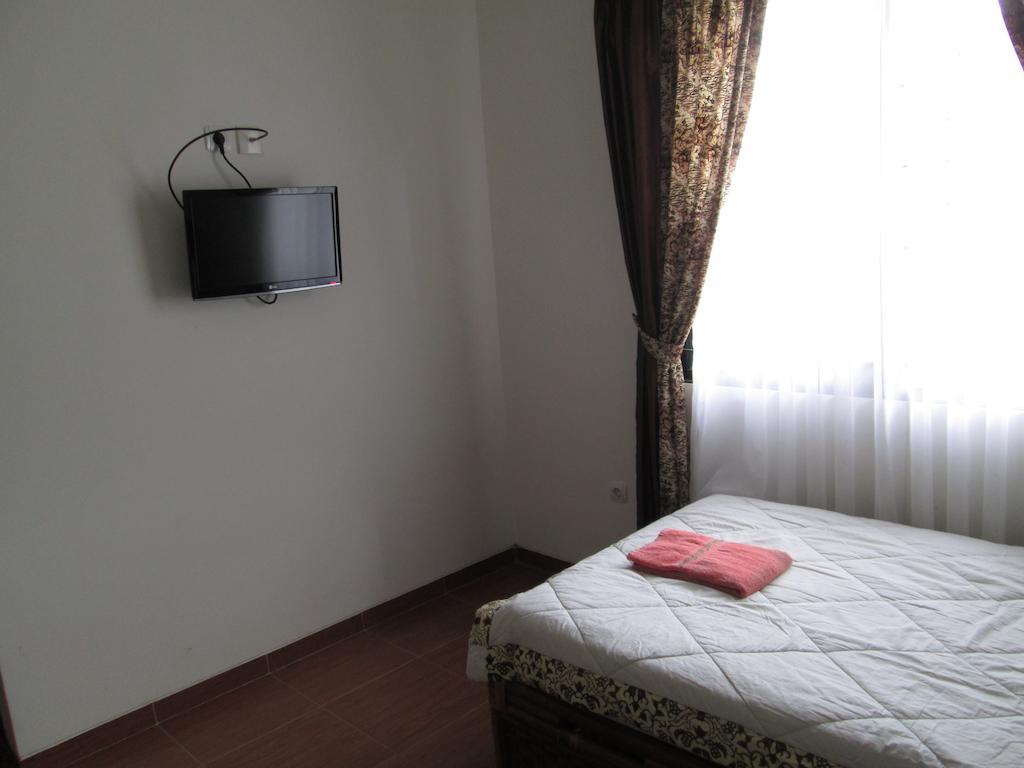 Osmond Villa Resort Lembang Extérieur photo